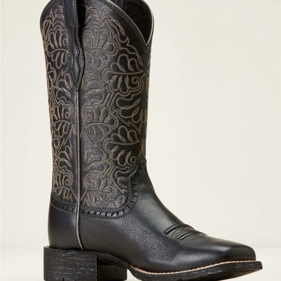 NWT- Ariat Women’s Black Round Up Remuda Wide Square Toe Western Boot Size 7.0B - Picture 6 of 10